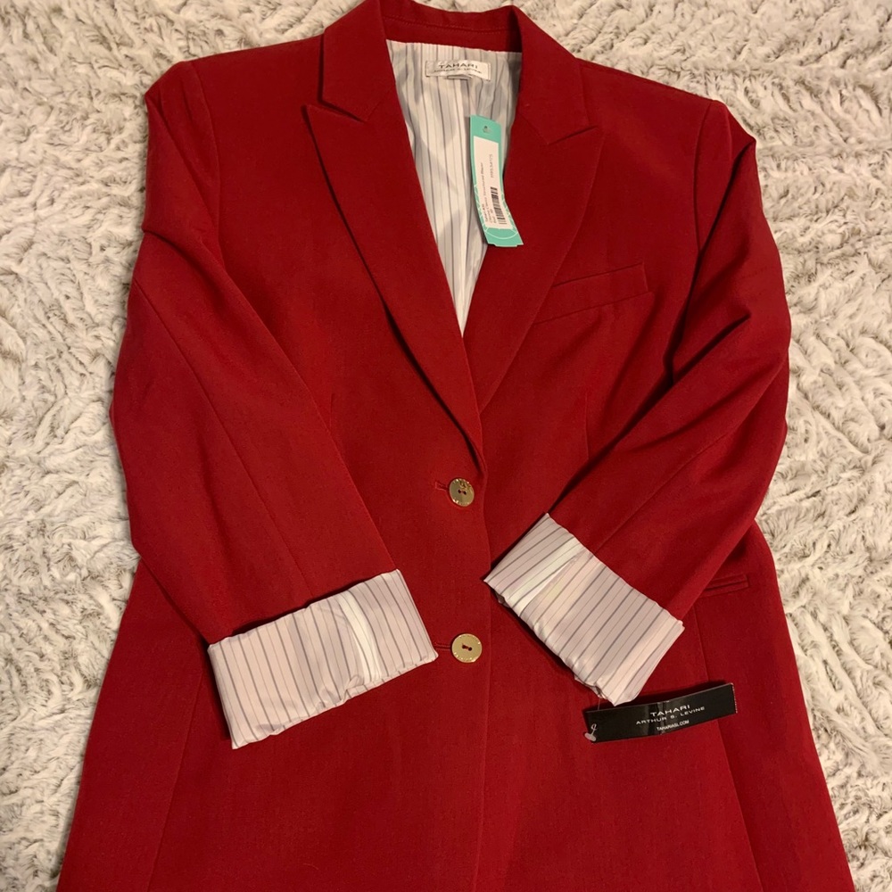 Tahari Blazer